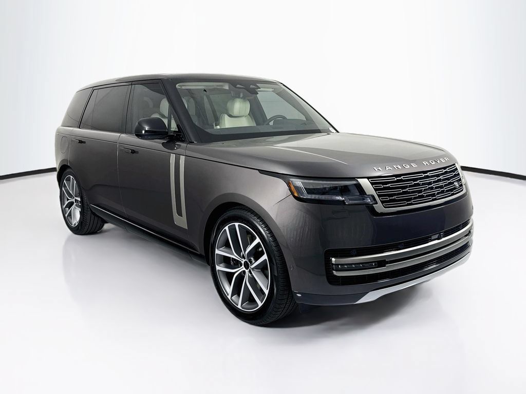 New 2026 Land Rover Range Rover Long Wheelbase SE AWD/4WD image 3