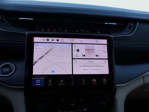 Used 2022 Jeep Grand Cherokee L Limited w/ Luxury Tech Group II image 26