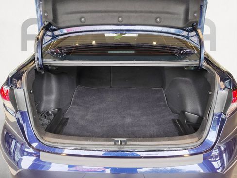 Used 2025 Toyota Corolla LE image 16