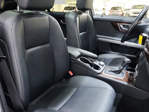 Used 2011 Mercedes-Benz GLK 350 4MATIC image 22