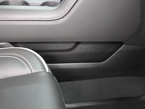 Used 2024 GMC Sierra 2500 AT4X image 11