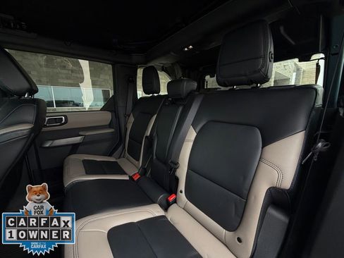 Used 2023 Ford Bronco Wildtrak image 25