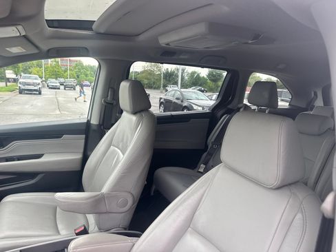 Used 2021 Honda Odyssey Touring image 14