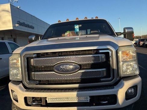 Used 2016 Ford F250 Platinum w/ FX4 Off-Road Package image 6