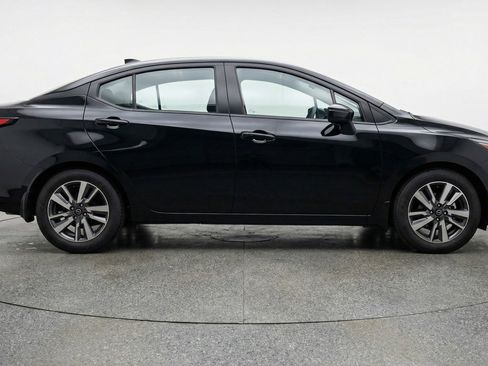 Used 2025 Nissan Versa SV FWD image 8