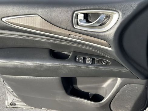 Used 2016 INFINITI QX60 AWD w/ Premium Package image 7