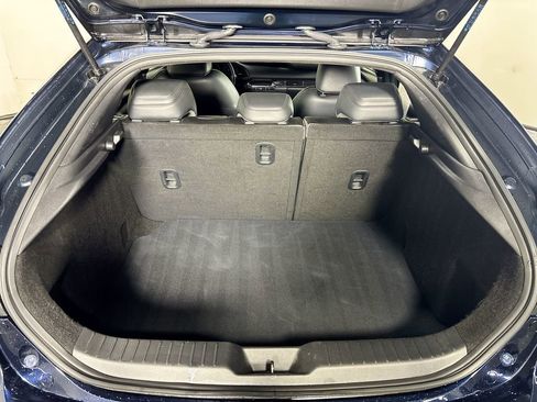 Used 2022 MAZDA MAZDA3 s image 21