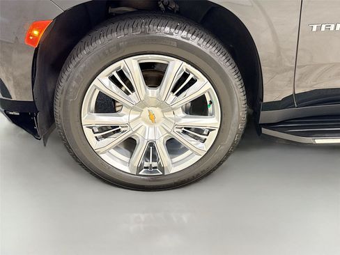Used 2023 Chevrolet Tahoe High Country AWD/4WD image 34