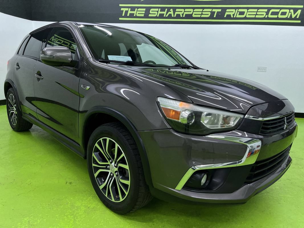 Used 2017 Mitsubishi Outlander Sport SE FWD image 2