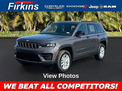 New 2026 Jeep Grand Cherokee Laredo AWD/4WD image 1