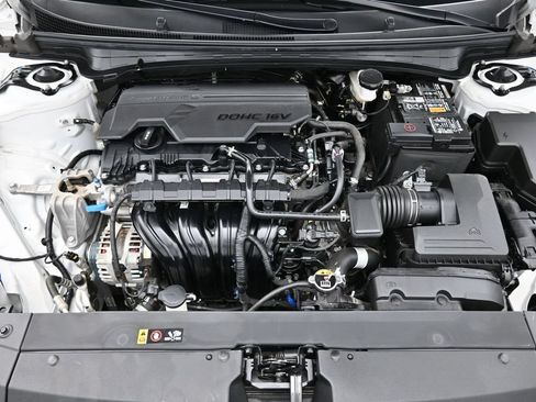 Used 2025 Kia K4 FWD image 15