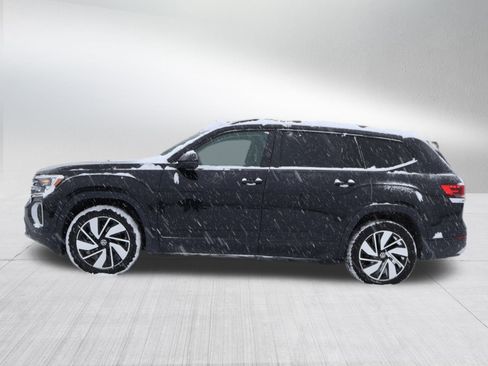 Used 2024 Volkswagen Atlas SE image 4