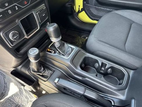 Used 2023 Jeep Gladiator Sport w/ Trailer Tow Package image 32