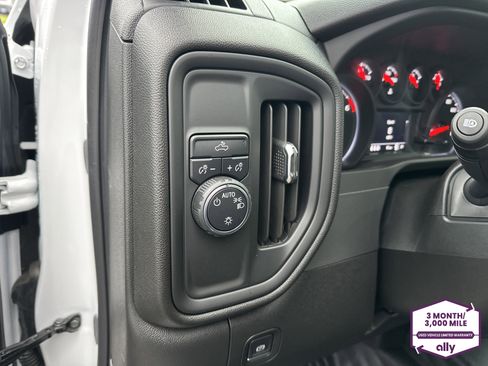 Certified 2025 Chevrolet Silverado 1500 W/T w/ WT Value Package image 15