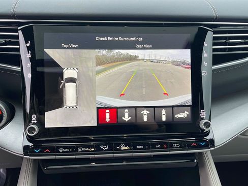 New 2026 Jeep Grand Wagoneer Limited image 18