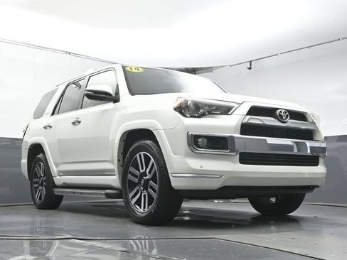 Used 2014 Toyota 4Runner Limited RWD image 33