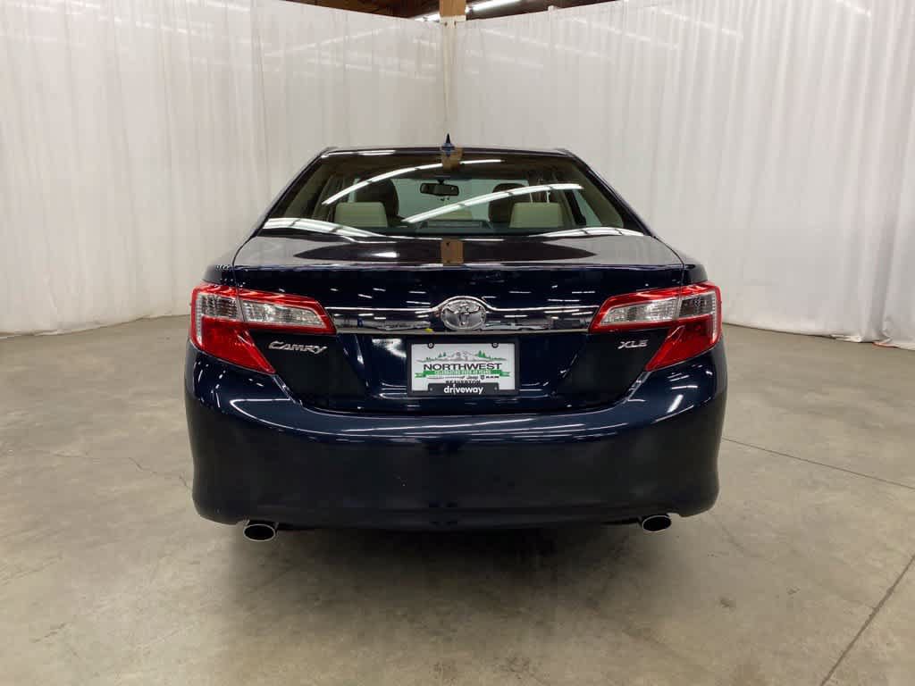 Used 2013 Toyota Camry XLE FWD image 5