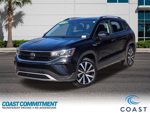 Used 2024 Volkswagen Taos SE image 1