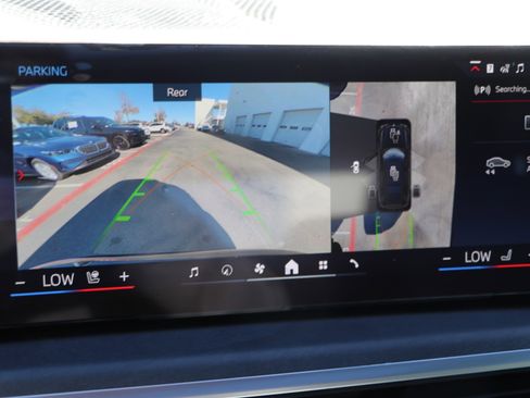 Certified 2025 BMW X7 M60i image 21