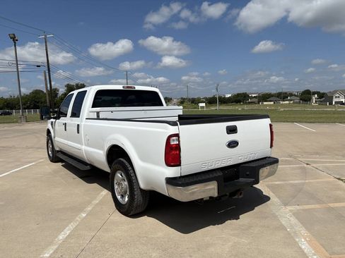 Used 2010 Ford F250 XLT RWD image 3