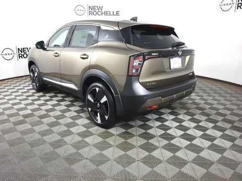 New 2026 Nissan Kicks SR w/ Cold Weather Package image 5