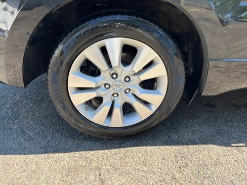 Used 2011 Acura RDX SH-AWD image 13