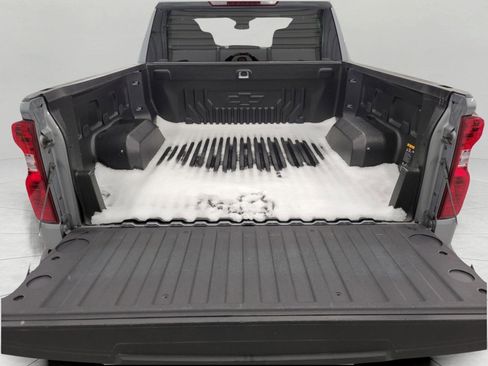 Used 2024 Chevrolet Silverado 1500 LT image 15