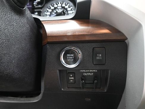 Used 2020 Toyota Tundra Limited w/ Limited Premium Package image 15