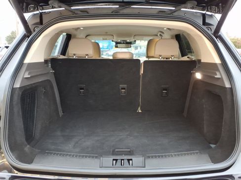 Certified 2023 Lincoln Corsair AWD image 16