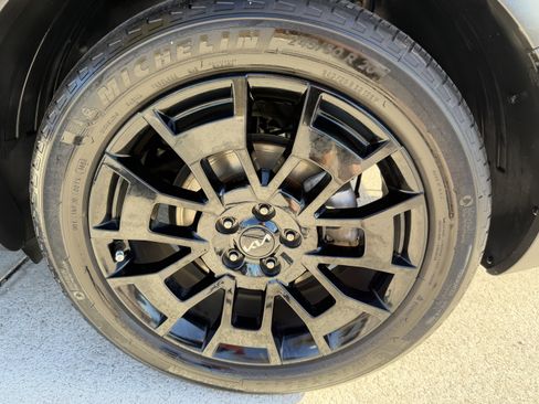 Certified 2022 Kia Telluride EX w/ EX Premium Package image 37