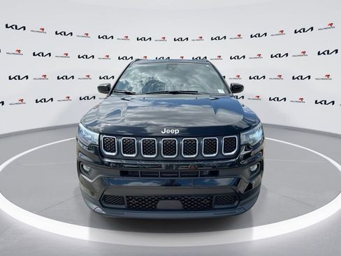 Used 2023 Jeep Compass Latitude AWD/4WD image 3