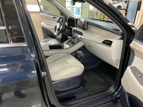 Used 2020 Hyundai Palisade SEL w/ Premium Package FWD image 17