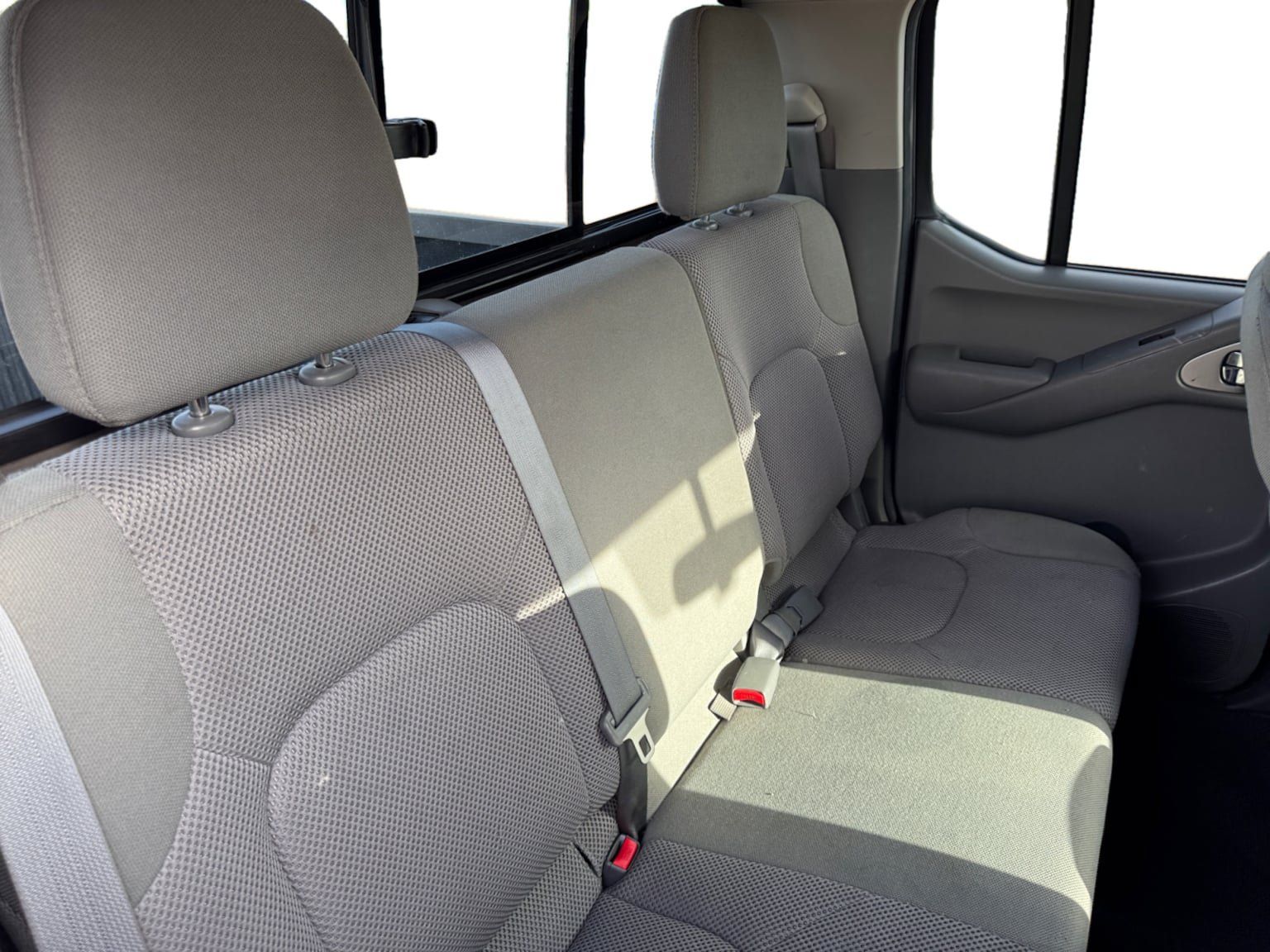Used 2019 Nissan Frontier SV RWD image 18