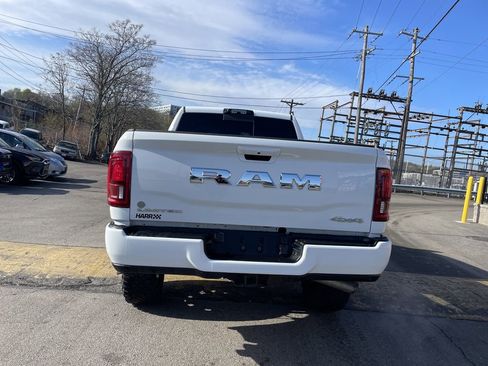 Used 2025 RAM 2500 Limited AWD/4WD image 4