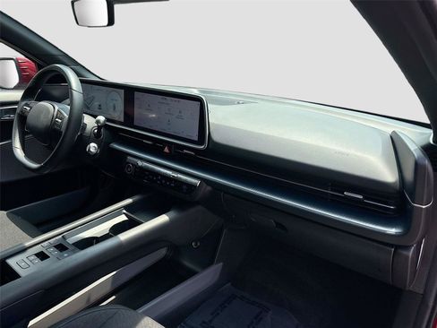 Used 2024 Hyundai Ioniq 6 SE RWD image 28