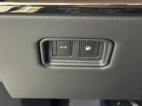 Used 2024 Land Rover Range Rover Sport Autobiography image 25