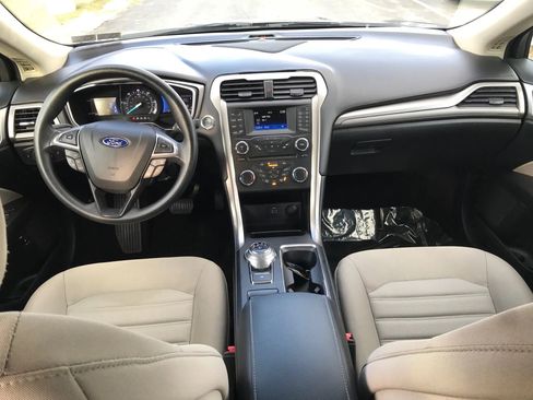 Used 2017 Ford Fusion S image 33