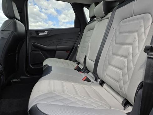 New 2024 Ford Escape SE w/ PHEV Premium Package image 36