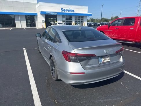 Used 2024 Honda Civic Sport image 7