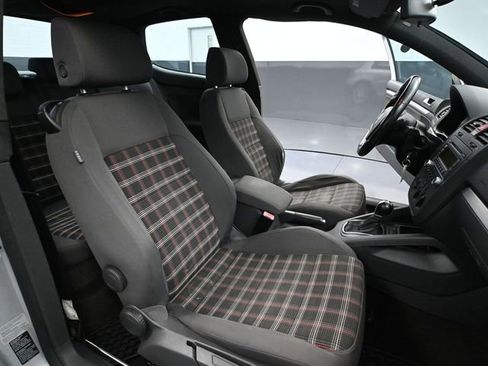 Used 2006 Volkswagen GTI 2.0T 2-Door image 36
