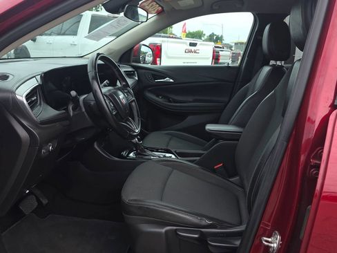 Used 2024 Buick Encore GX Preferred FWD image 14