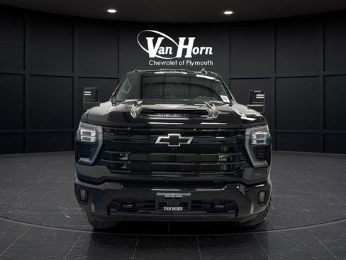 Used 2024 Chevrolet Silverado 2500 LTZ w/ LTZ Plus Package AWD/4WD image 2