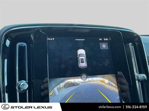 Used 2022 Volvo XC40 P8 Recharge Ultimate image 32