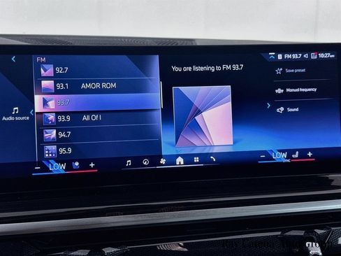 Used 2025 BMW X5 xDrive40i w/ M Sport Package AWD/4WD image 15
