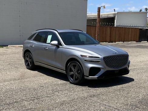 Used 2024 Genesis GV70 2.5T w/ Sport Prestige Package AWD/4WD image 8