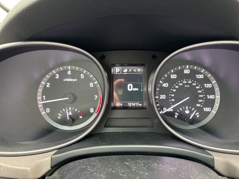 Used 2017 Hyundai Santa Fe Sport image 5