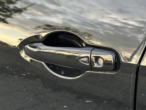 Certified 2023 Nissan Kicks SV image 13