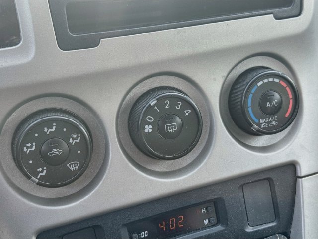 Used 2010 Toyota Matrix FWD image 12
