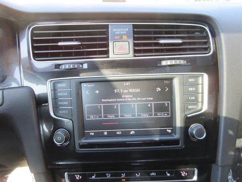 Used 2017 Volkswagen GTI Autobahn image 19