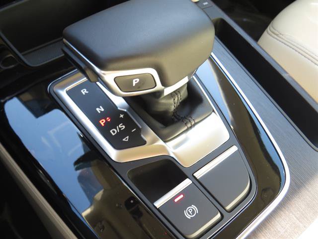 Used 2022 Audi Q5 2.0T Premium AWD/4WD image 16